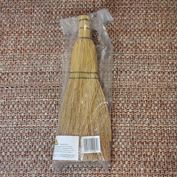 New Fireplace Rice Broom Replacement 15" By Plow & Hearth - Picture 1 of 4